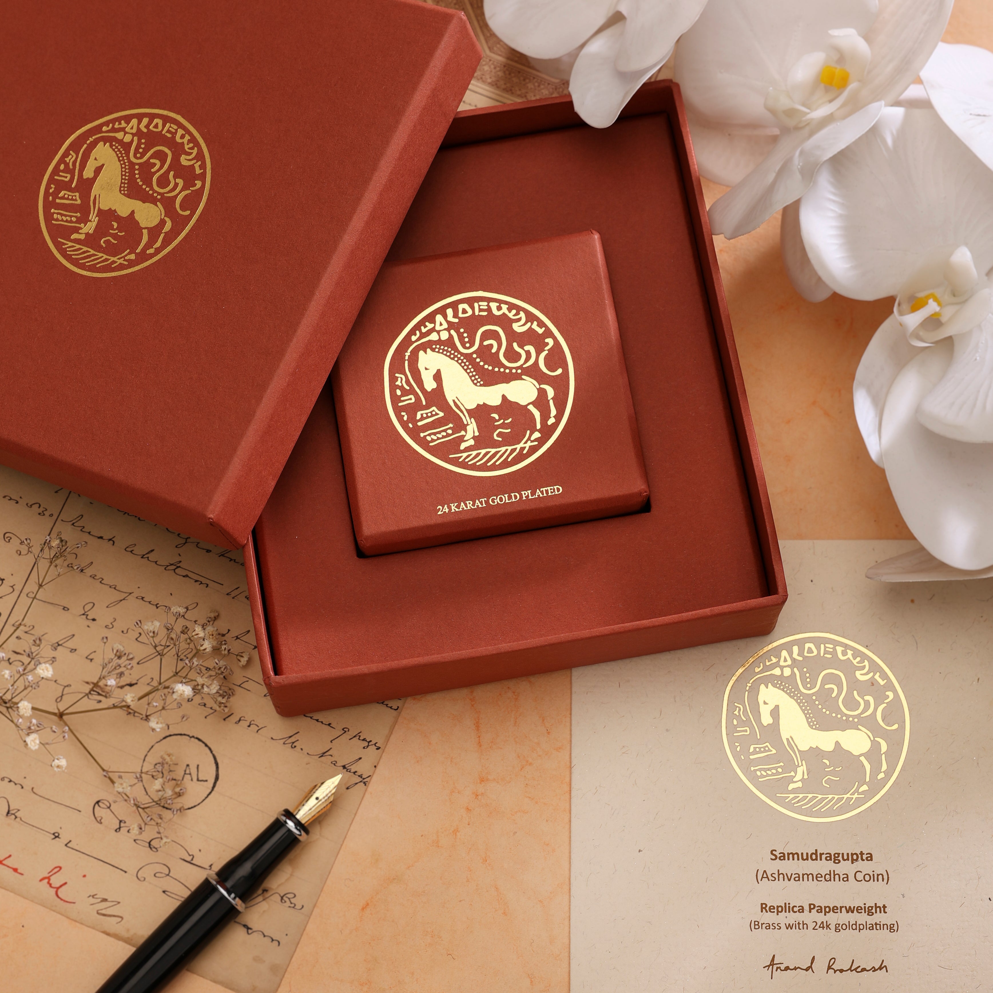 Paperweight - King Samudragupta Ashvamedha Coin