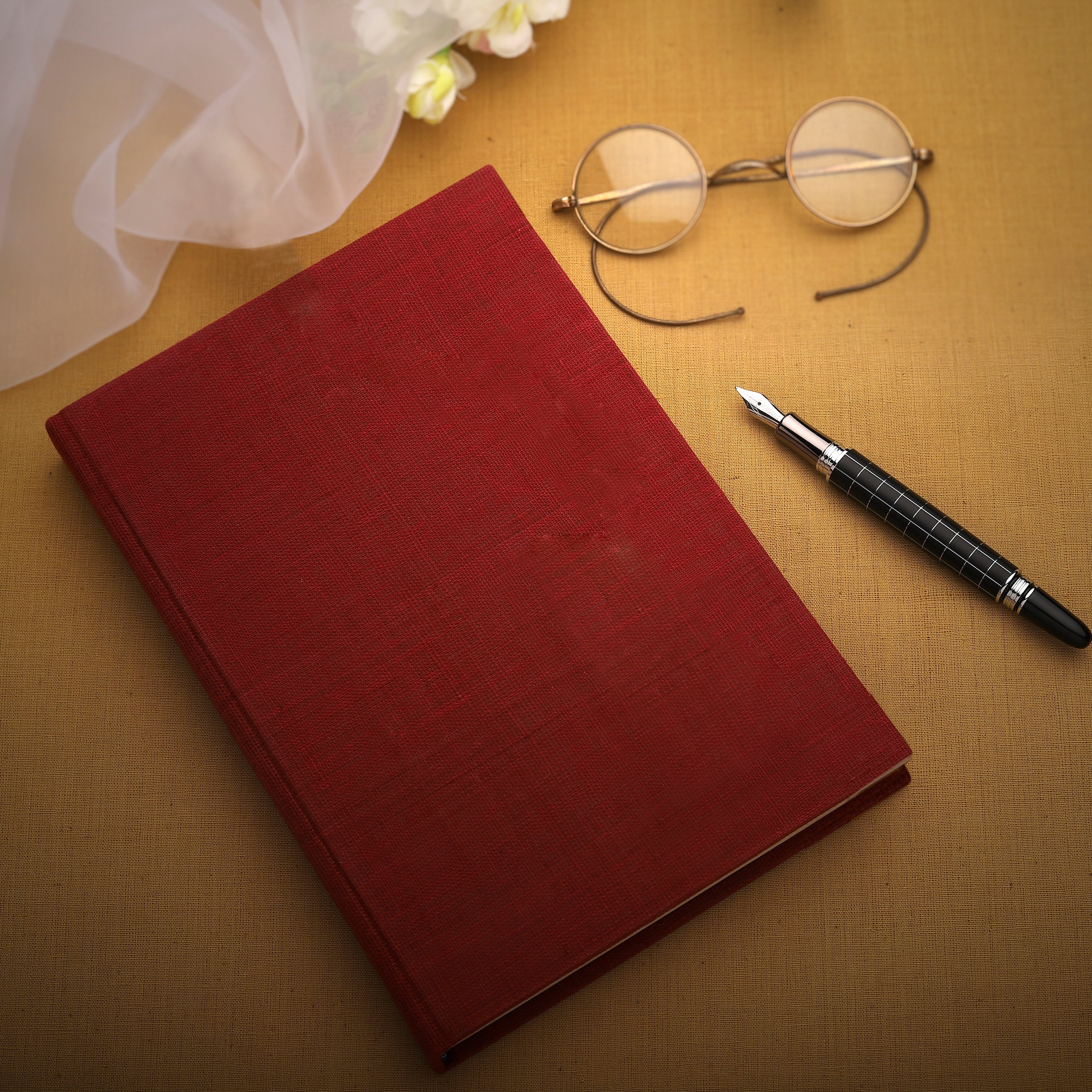 #size_Large(14.3 x 21.1 cm)