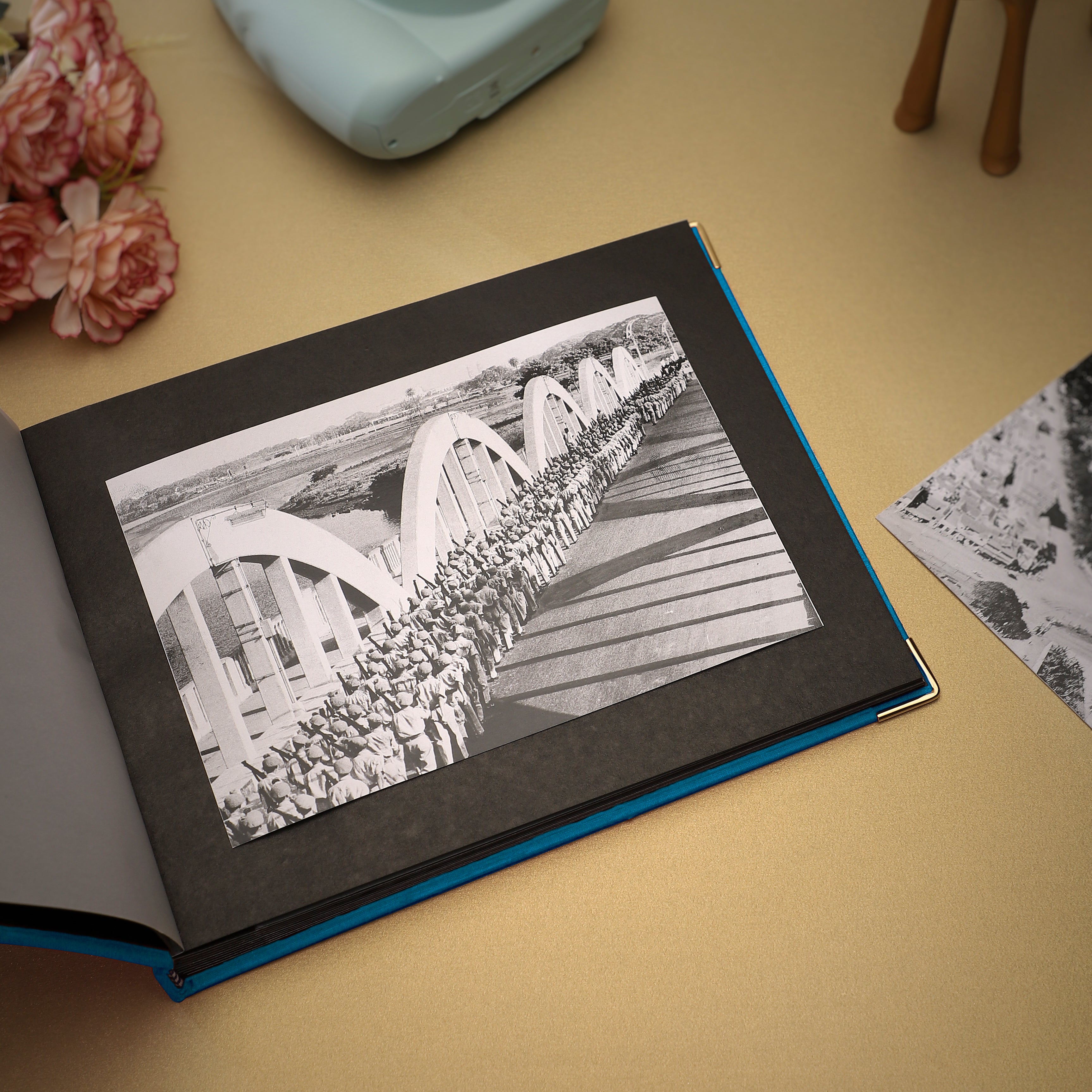 #size_Medium 22.8 cm x 18.4 cm (photo size: 5x7 inches - 40 photos)