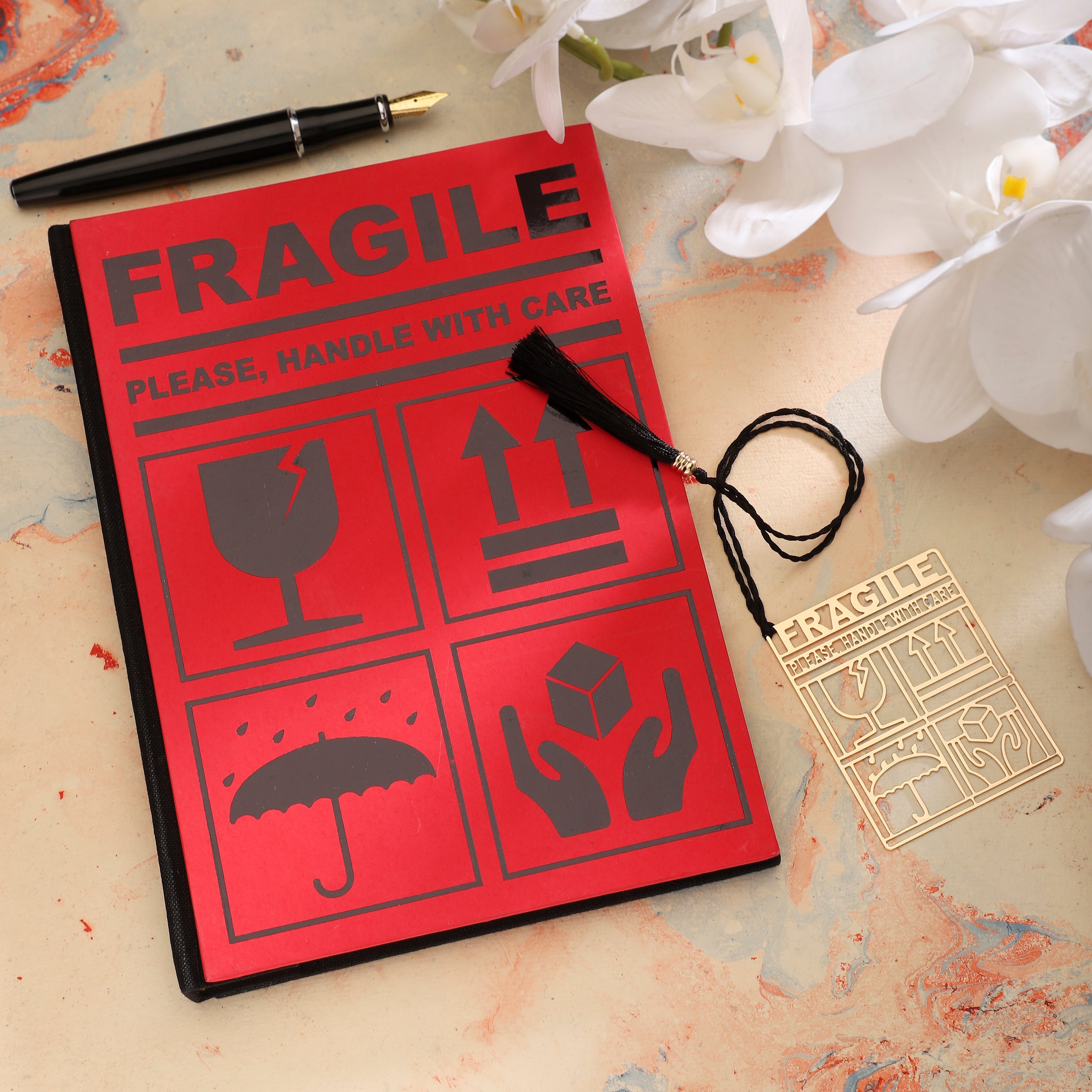 #items_fragile theme blank journal & bookmark
