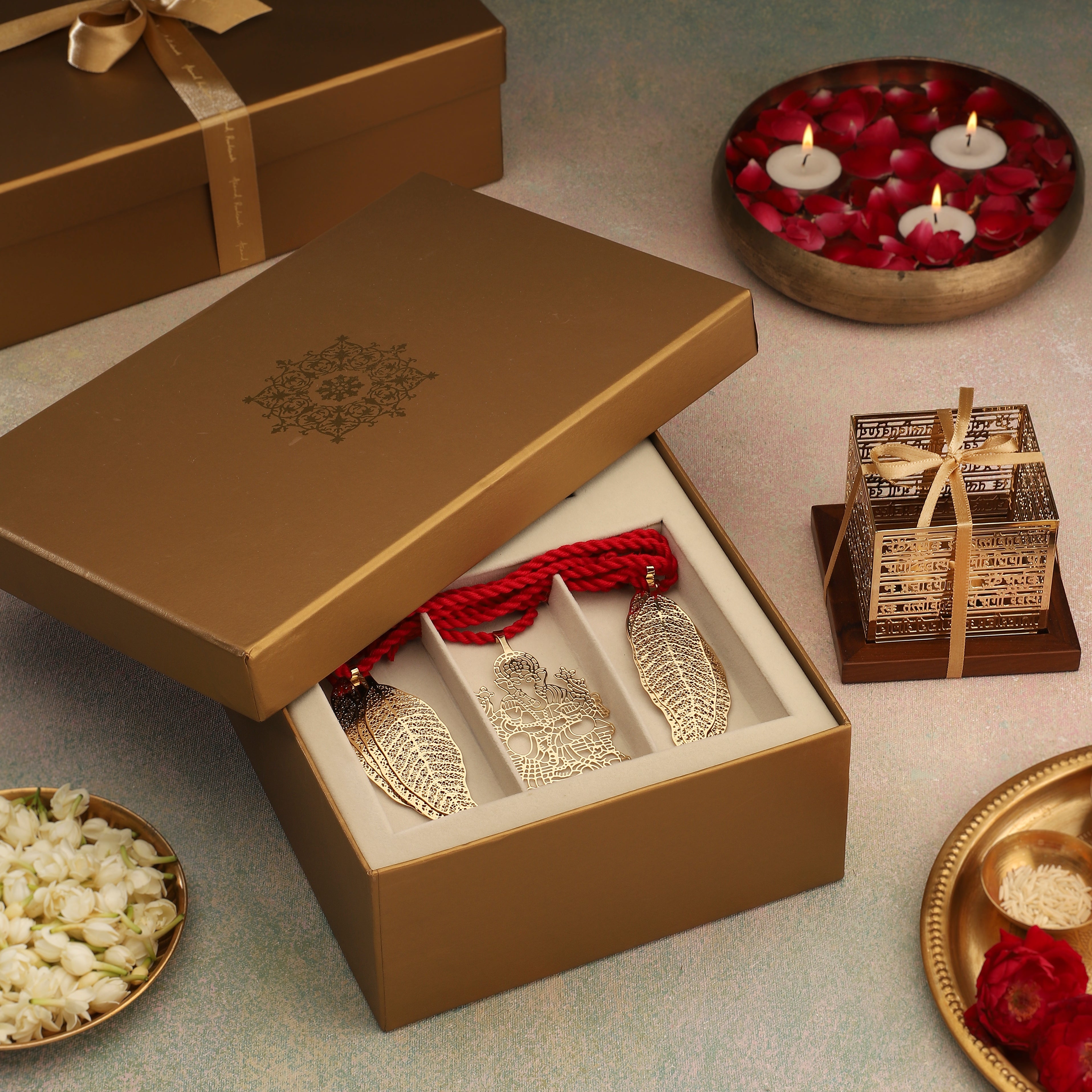 Gift Box Set - Door Hanging & Gayatri Mantra Tea Light | Anand Prakash