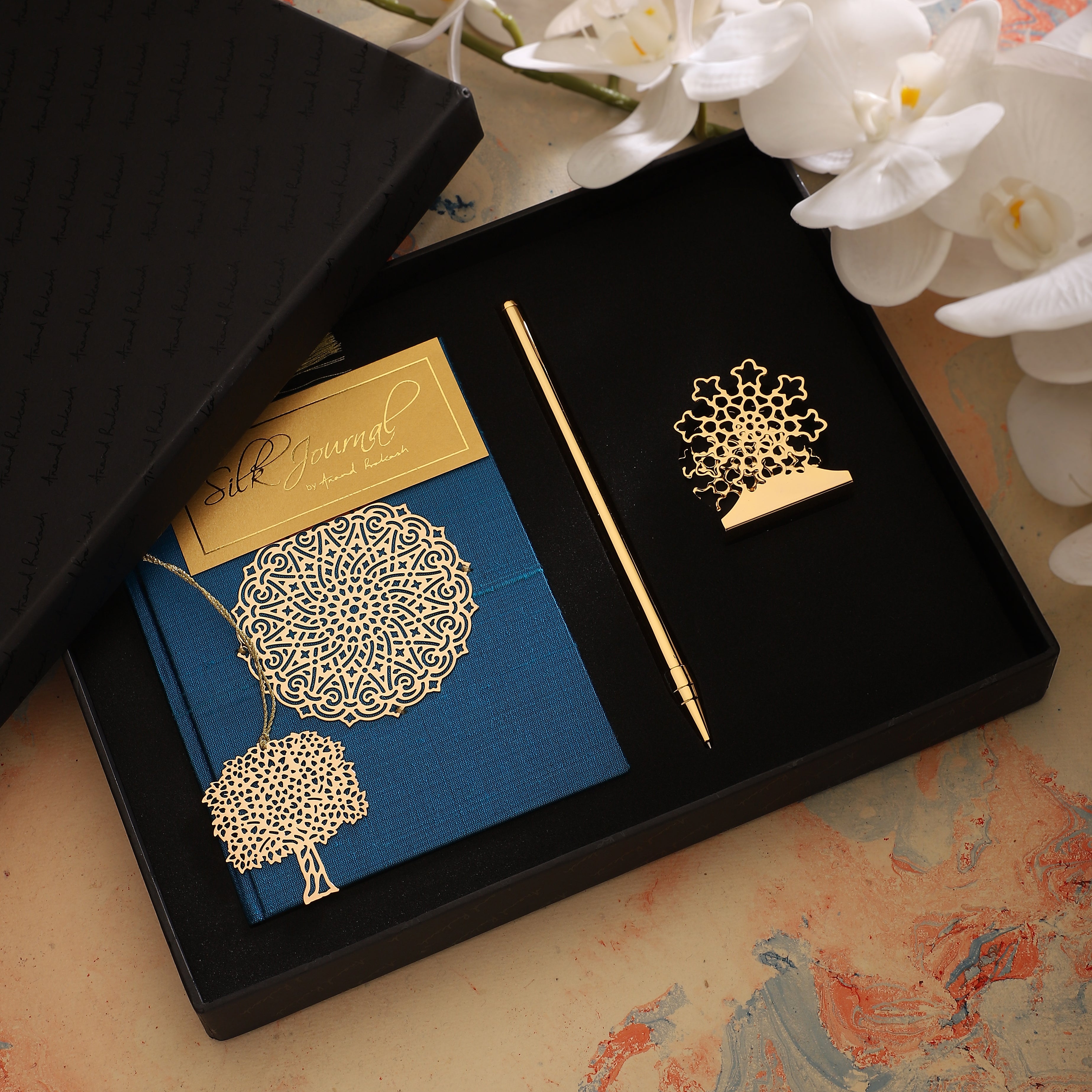 #style_Turquoise Raw Silk