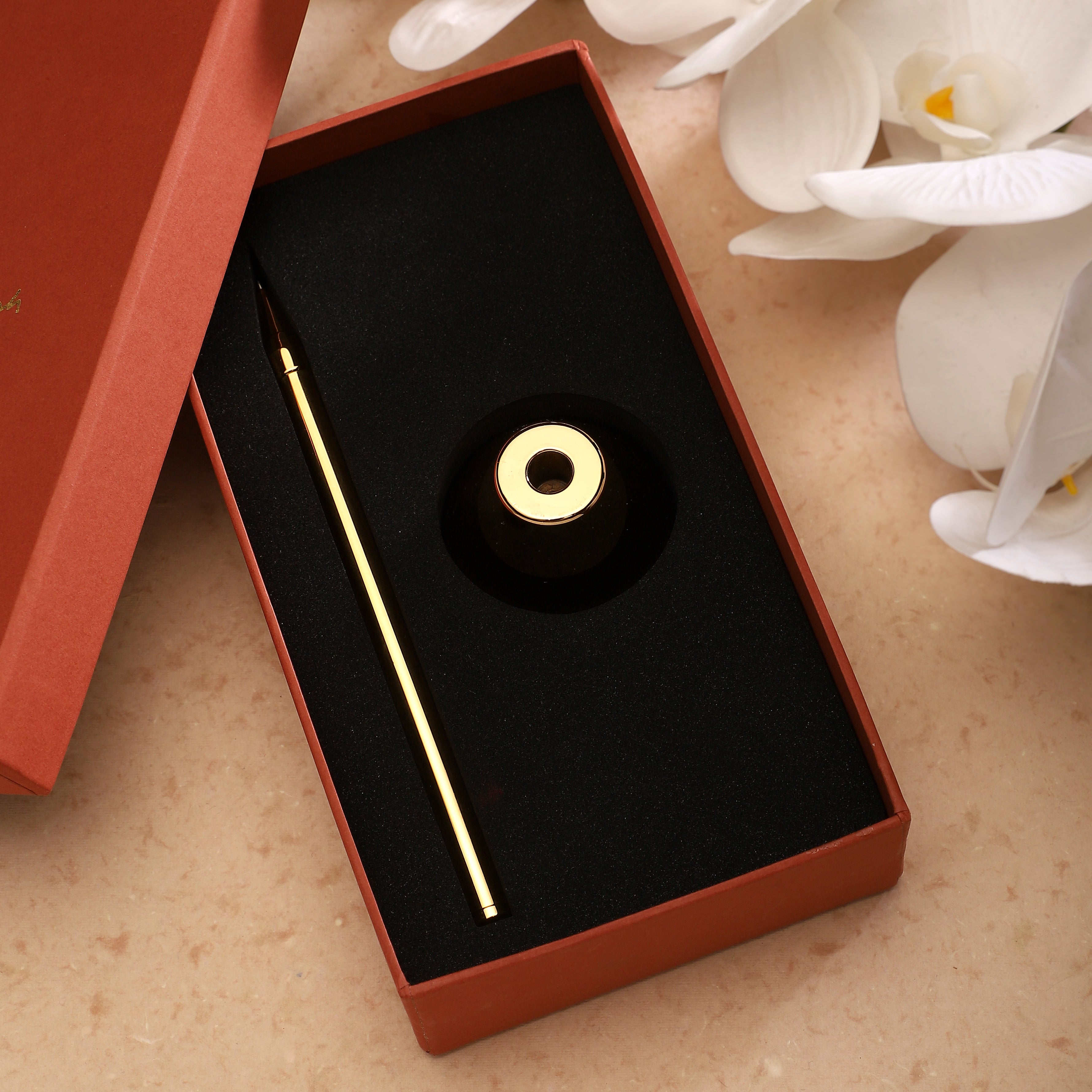 Imperial Brass Pen & Stand - Goldplated | Anand Prakash