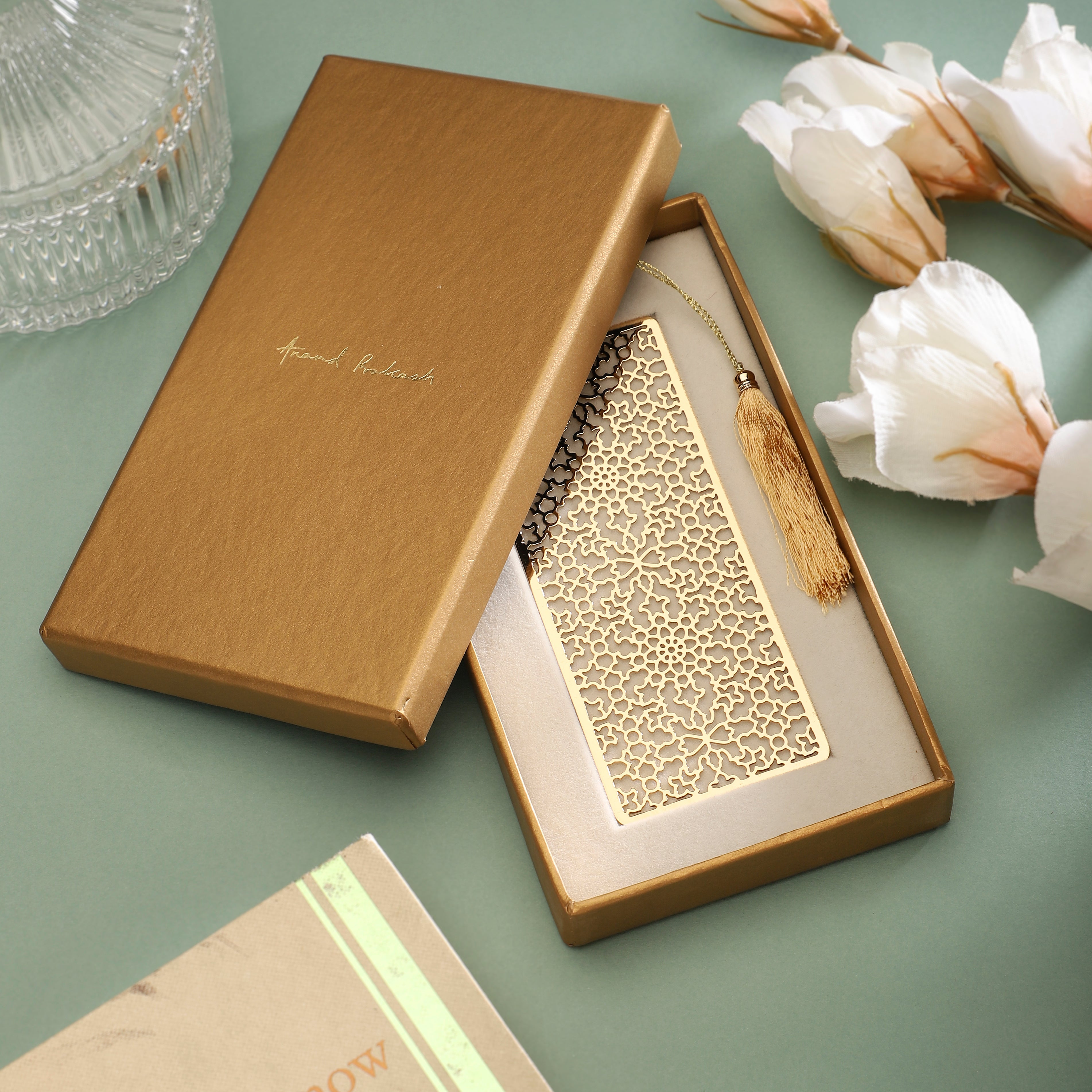 #style_Gift Box & Bookmark Amer Mesh