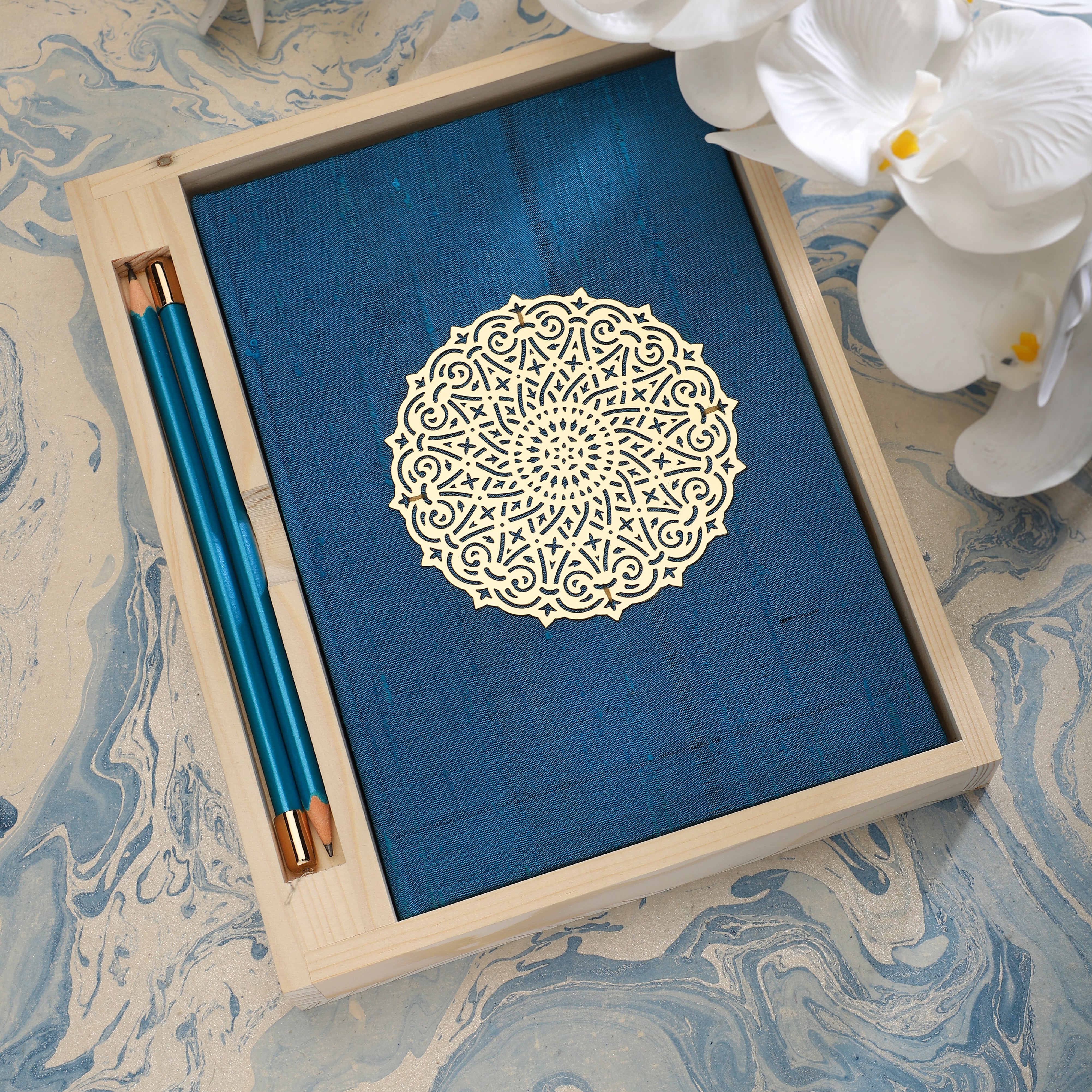 #style_Turquoise Raw Silk Gift Set