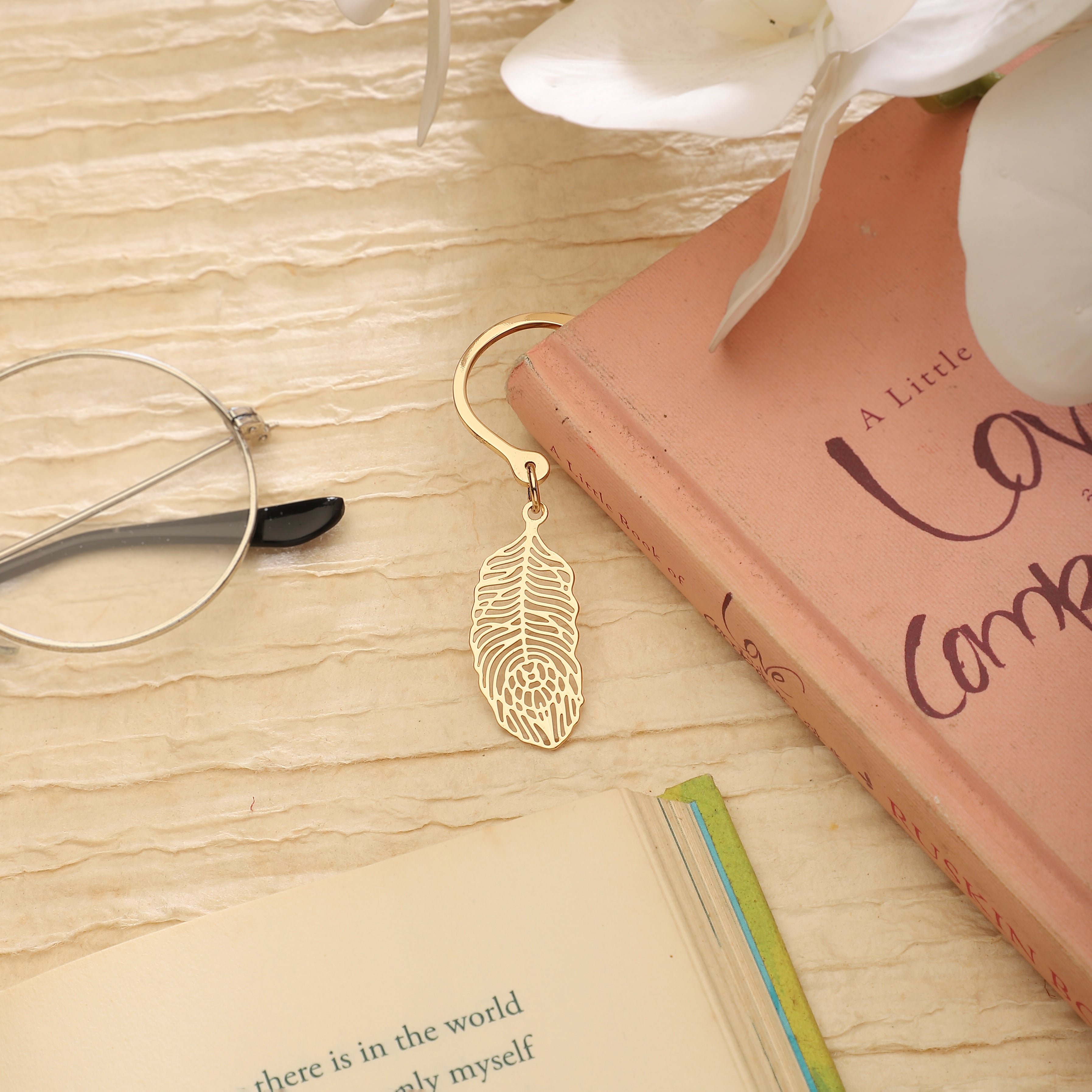 Bookmark Hook Design - Feather