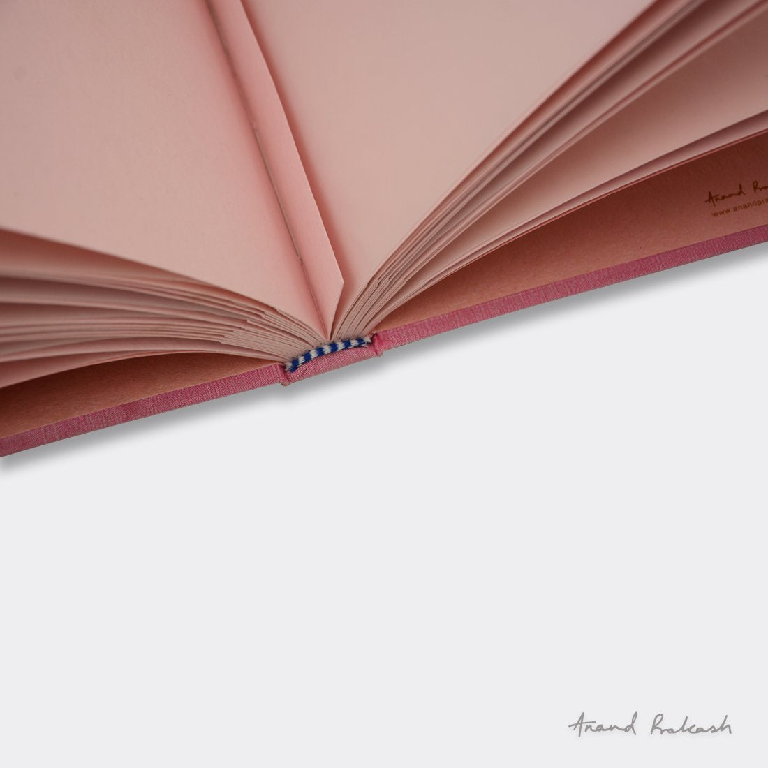 #style_Baby Pink 22.7 x 18.5 cm (photo size: 5x7 inches - 40 photos)