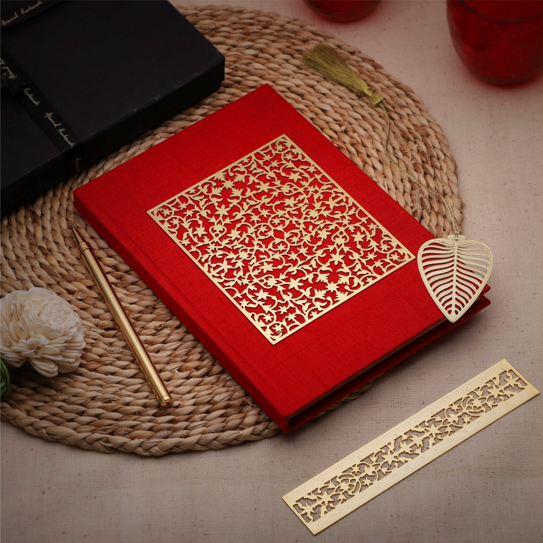 Journal Luxe Silk Scale & Pen Set
