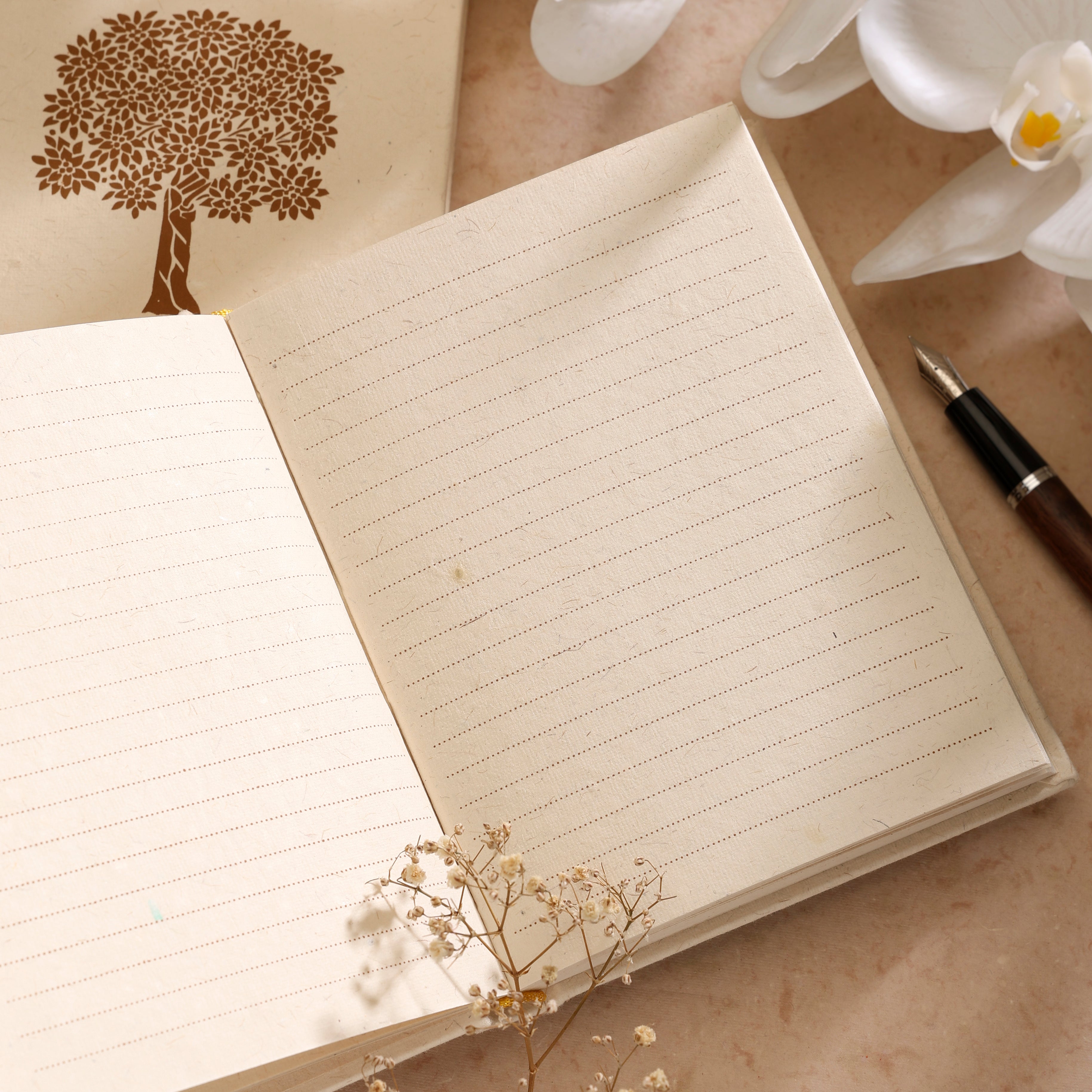 #style_Small Ruled (11.3 x 15.3 cms)