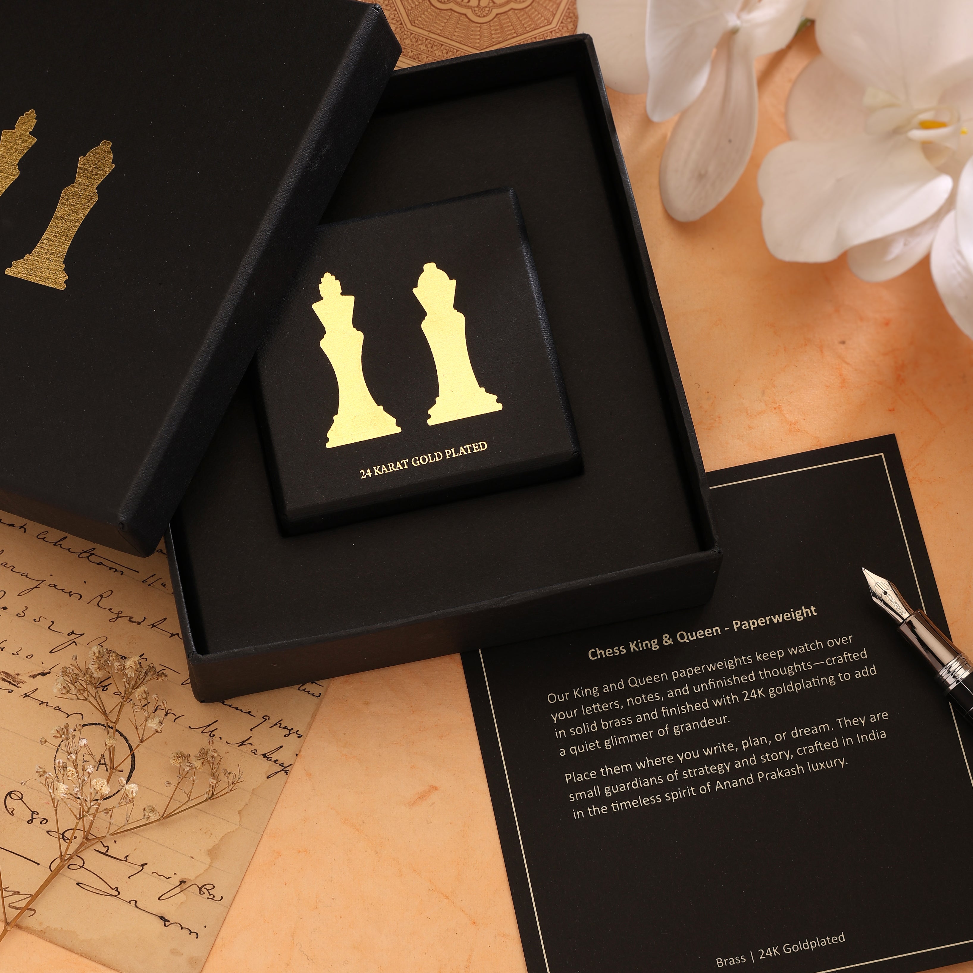 Paperweight Chess - King & Queen