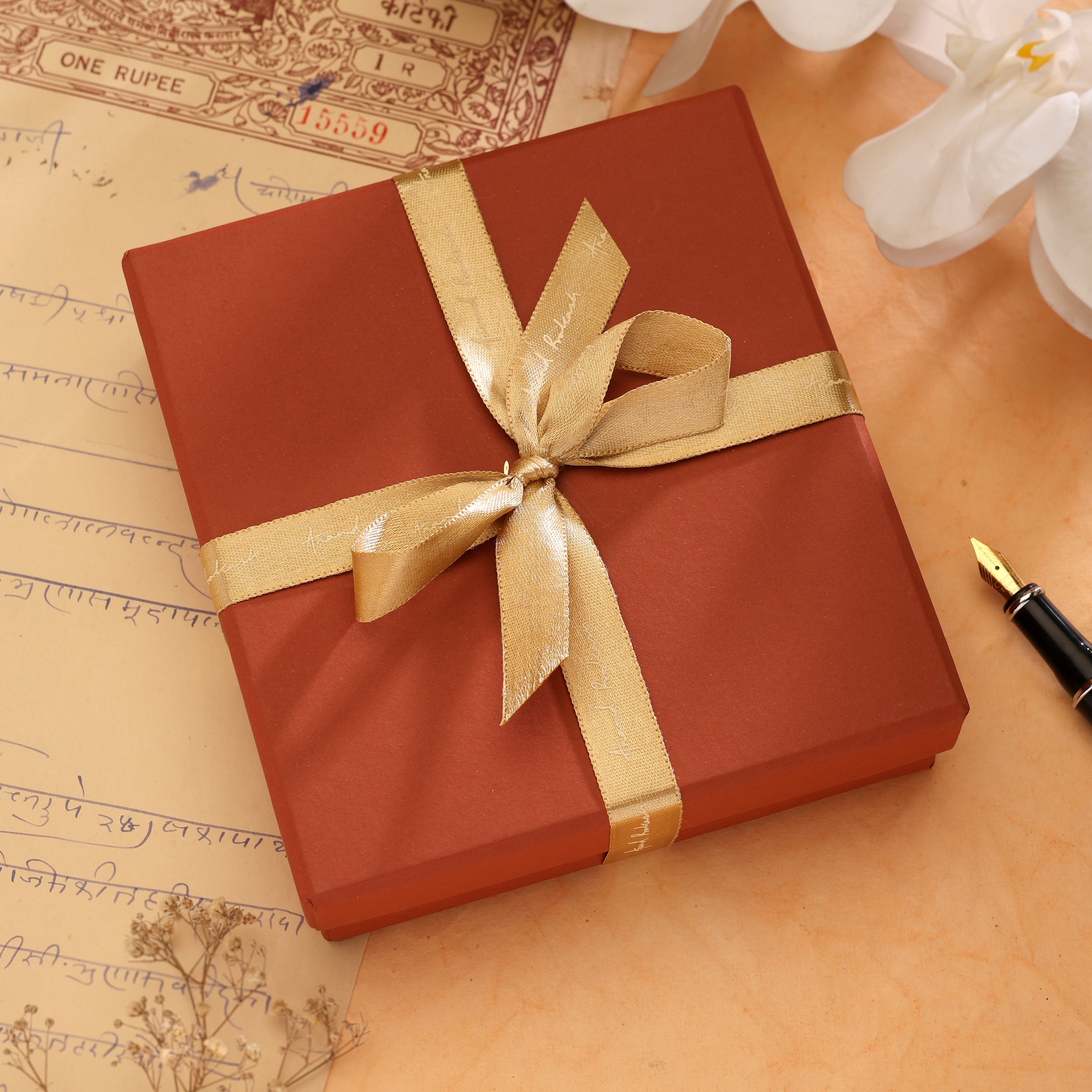 Paperweight Starry Night - Goldplated