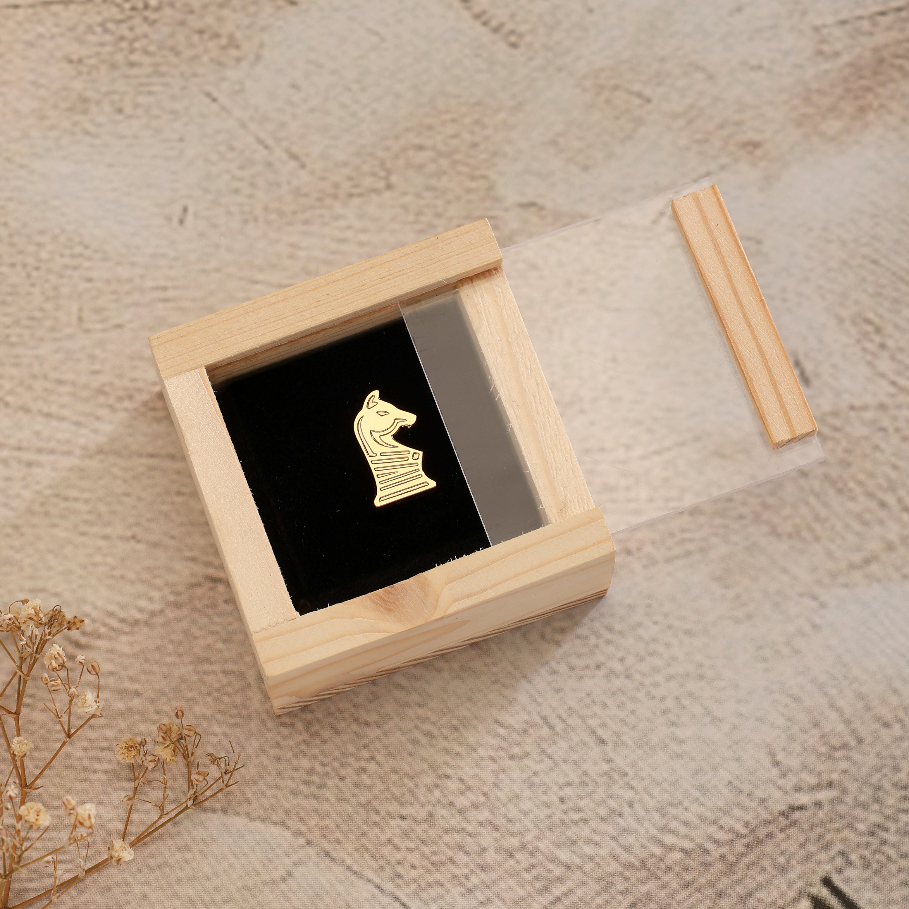 Lapel Pin - Chess Knight - Goldplated Brass