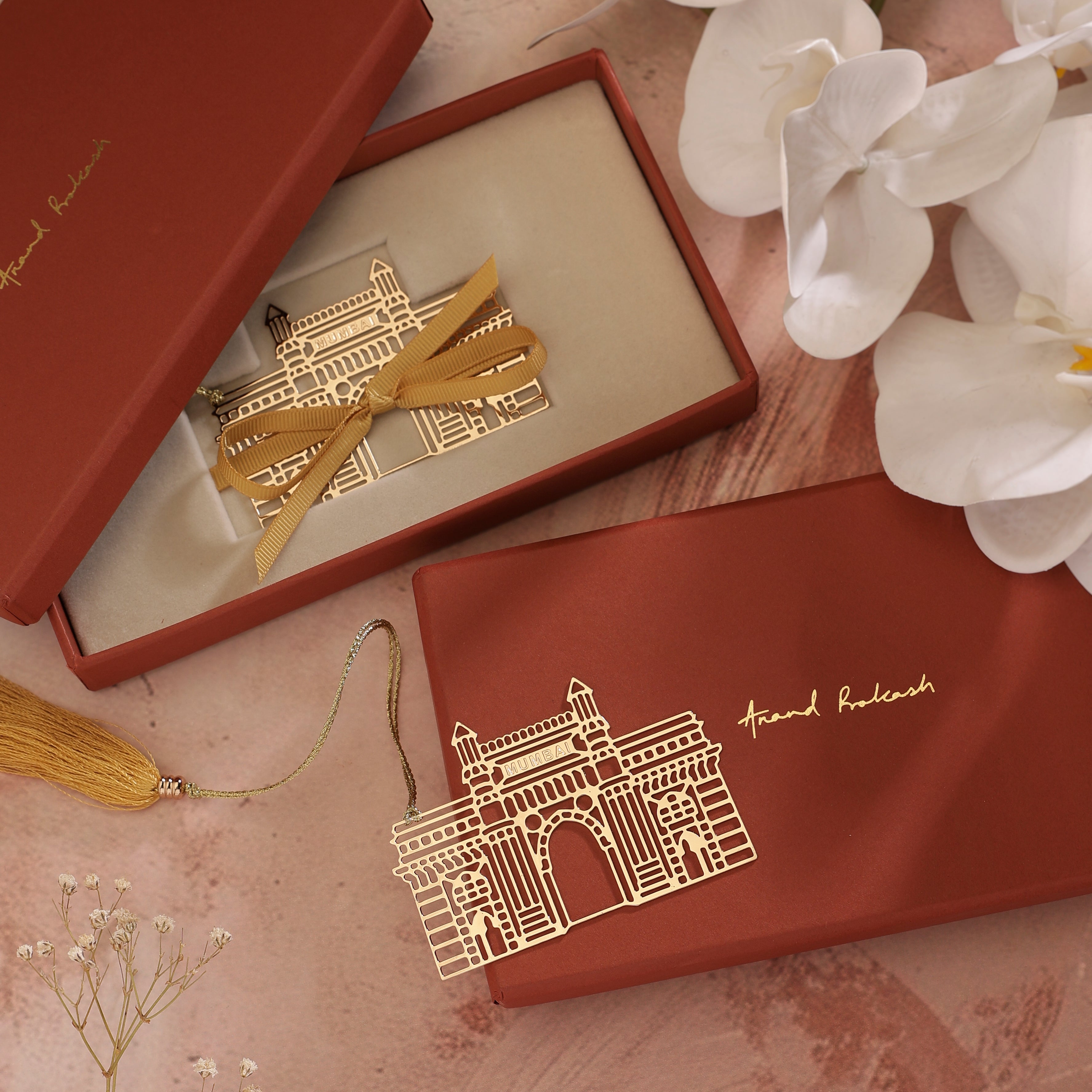 #coating_Gift Box & Bookmark Gateway Of India