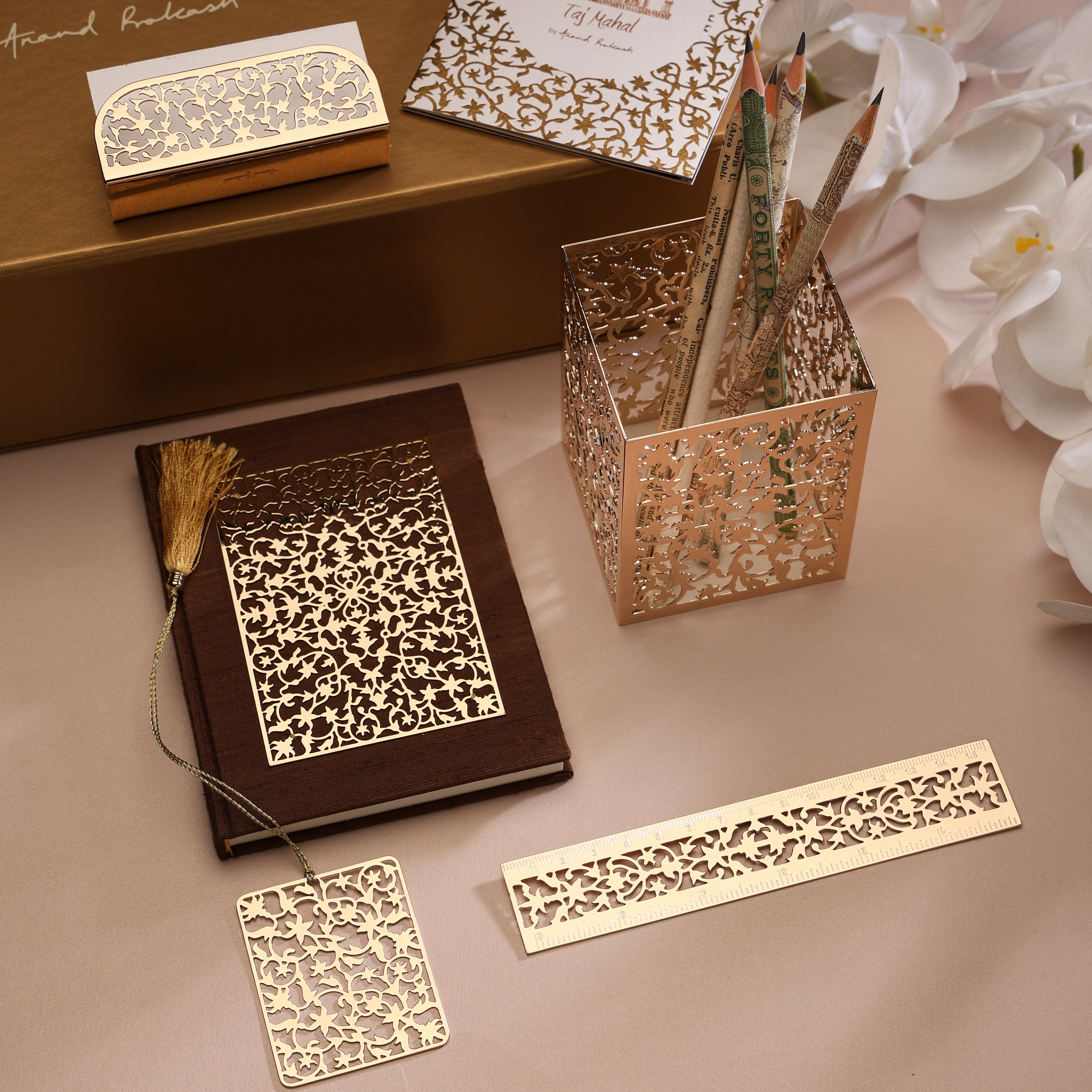 Taj Luxe Office Accessory Gift Box