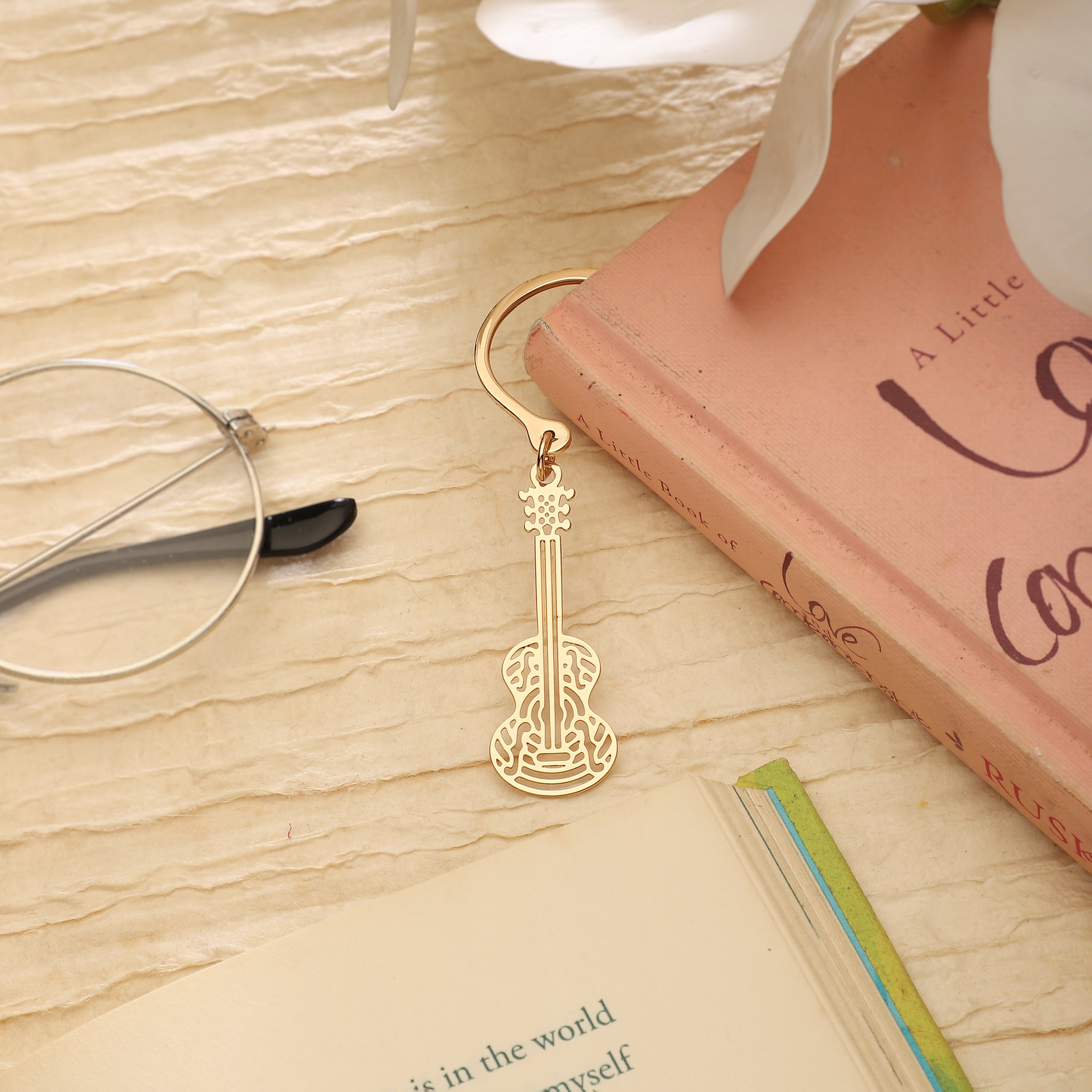 Bookmark Hook Design - Guitar