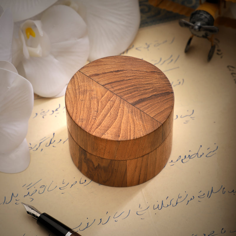 Circular Box With Lid - Teak Wood
