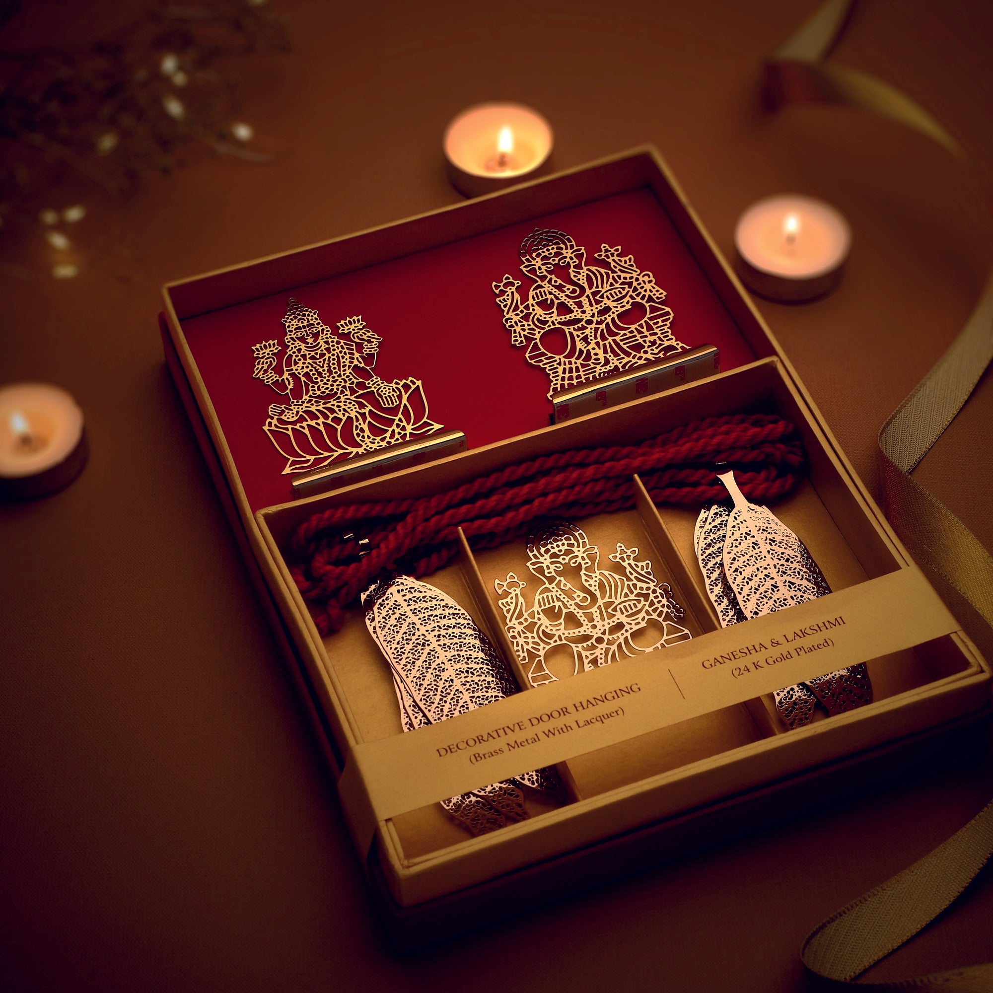 Gift Set - Sri Ganesha & Goddess Mahalaxmi + Door Hanging