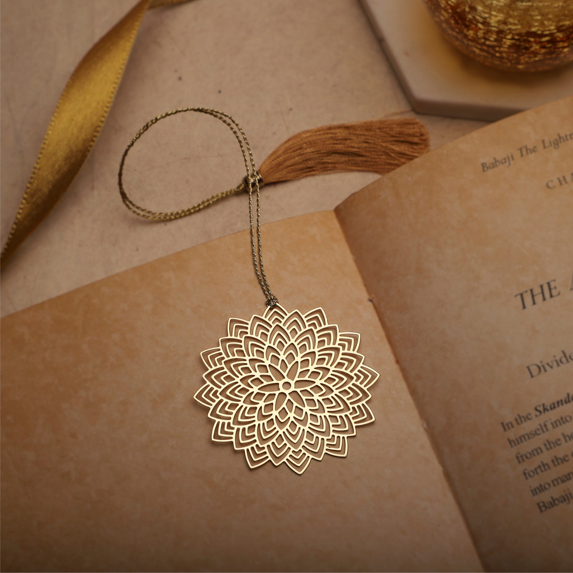 Bookmark Geometric Flower