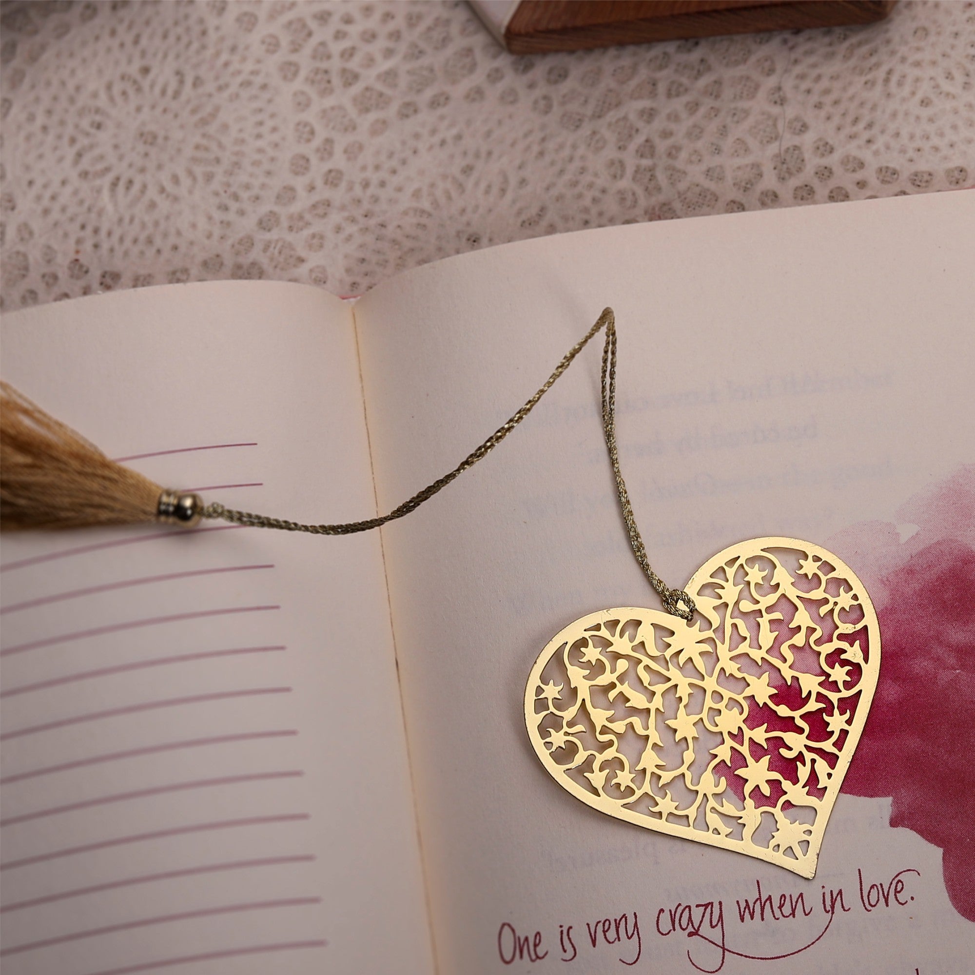Bookmark Heart