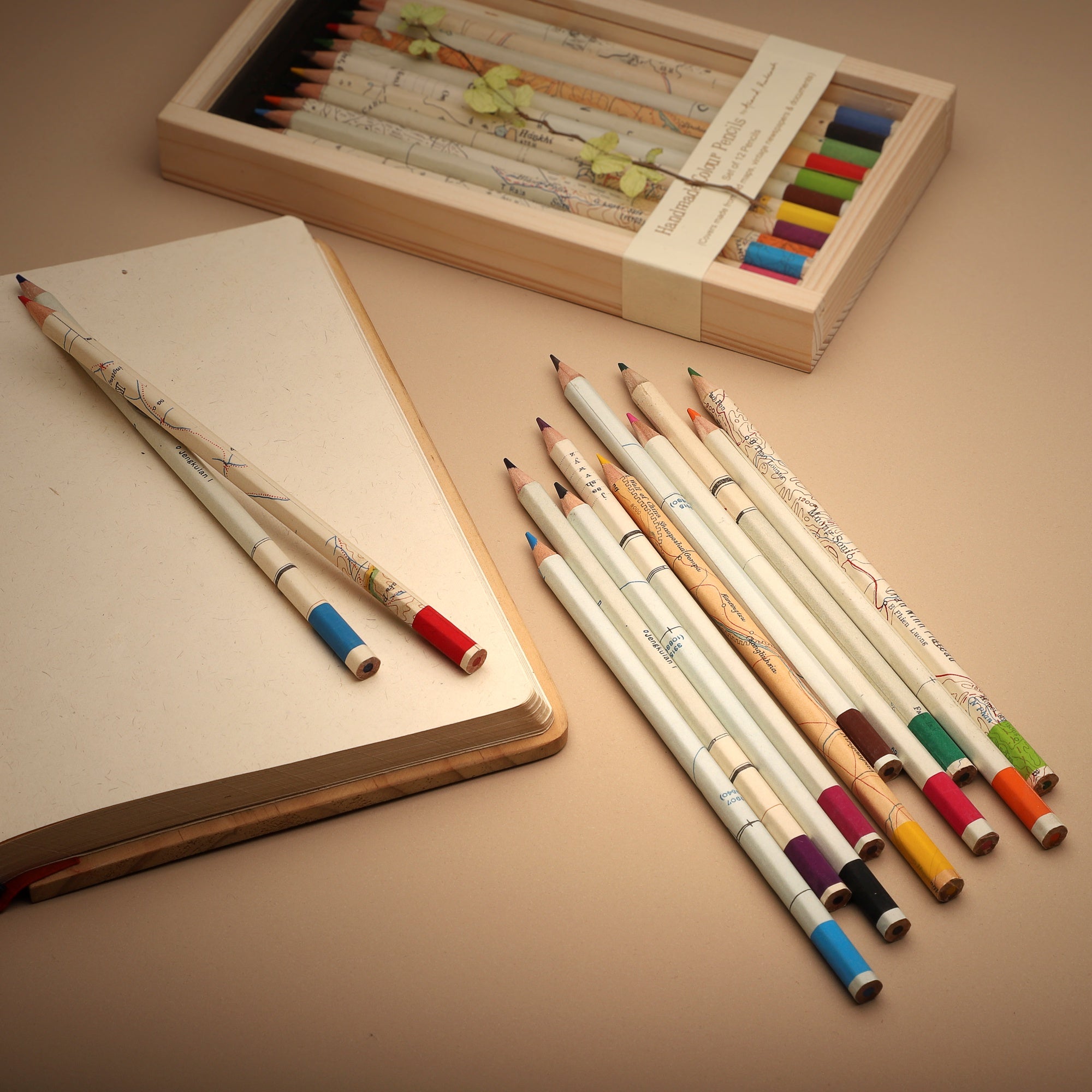 Colour Pencils - Maps Box of 12